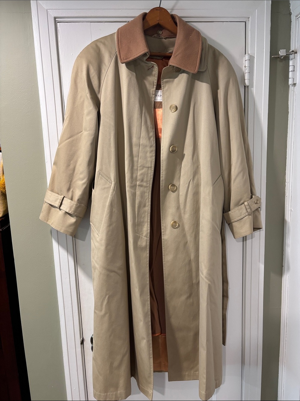 Vintage Evan Picone Beige Trench Coat with Tan Contrast Collar